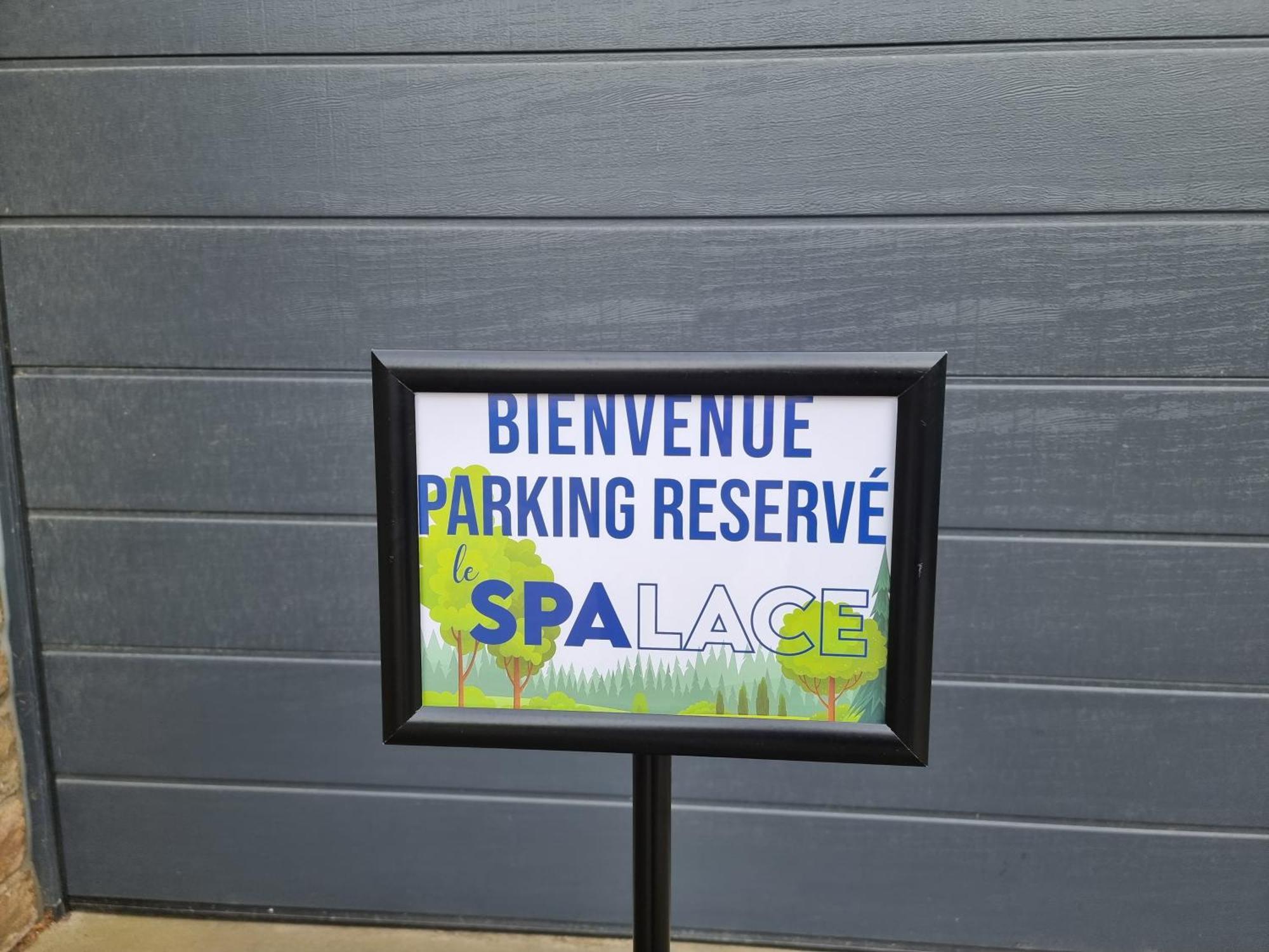 Le Spalace Extérieur photo